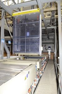 Automatic single-row line for galvanic copper plating on steel hinges.